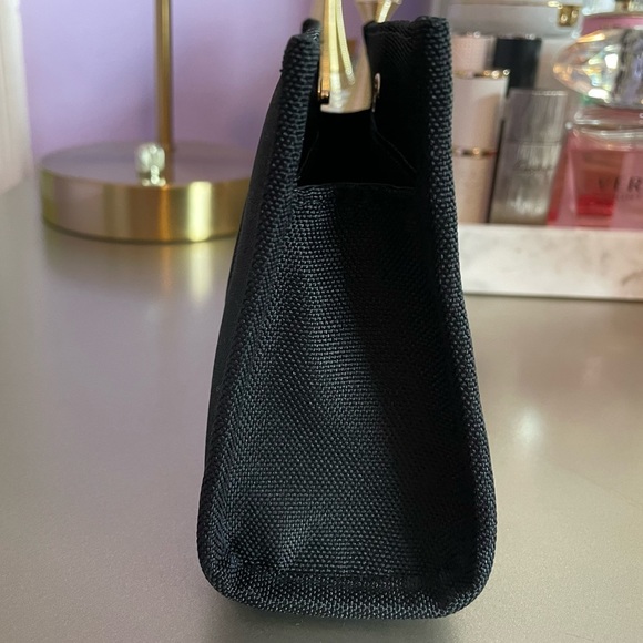 Dior makeup pouch - Picture 3 of 3